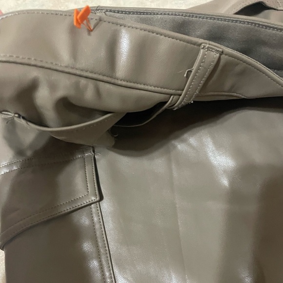 Abercrombie & Fitch 90s Relaxed High Rise Curve Love Cargo Pants Size 36/22L - Picture 10 of 10